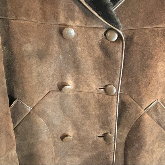 GENUINE SHEEPSKIN Sz 42 Coat Double Breasted Covered Buttons Turned Collar - Picture 2 of 10